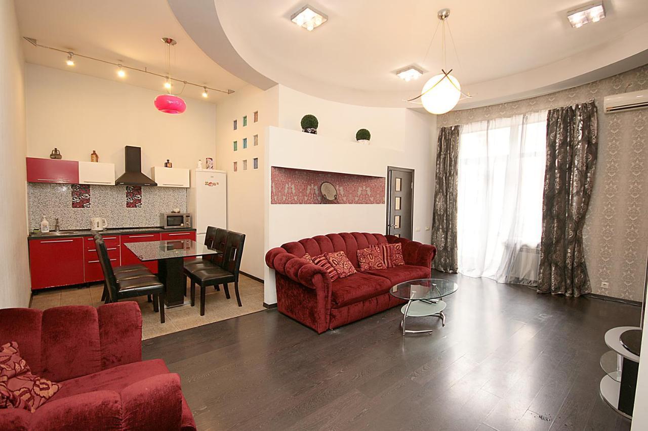 Inn Home Apartments - Pechersk Area Kyiv Exterior photo